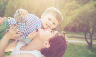 20 gražiausių atsakymų į klausimą „Būti mama – tai..."