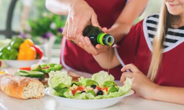 Aliejai kūdikių ir vaikų mityboje – kokius rinktis?