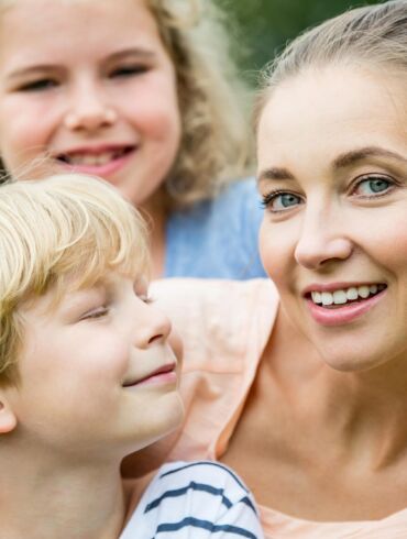 Atviras pokalbis su mamomis: ar savo vaikus tikrai myliu vienodai