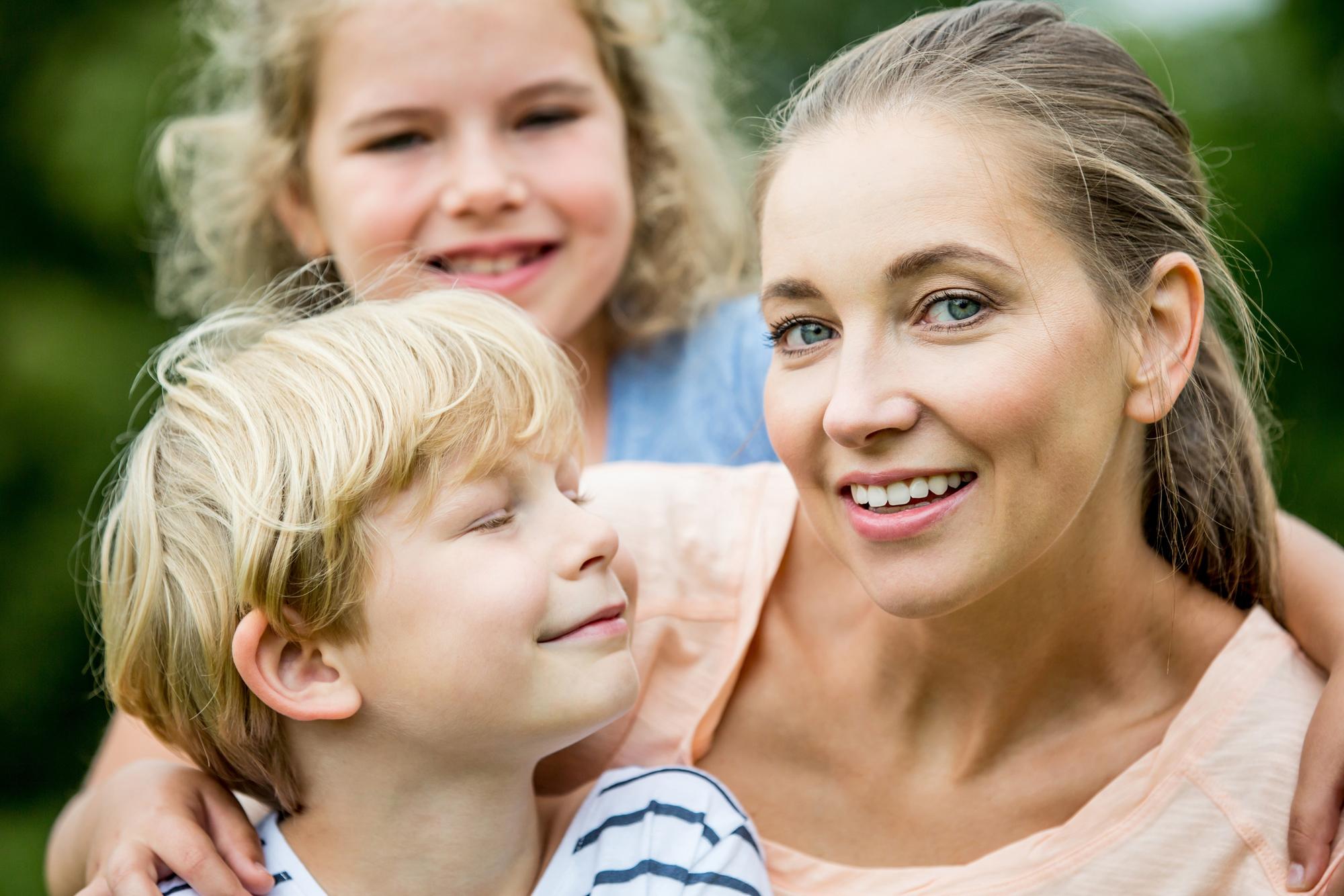 Atviras pokalbis su mamomis: ar savo vaikus tikrai myliu vienodai