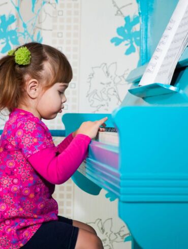 Būrelių ir užimtumo mugėje - ir edukaciniai seminarai tėvams