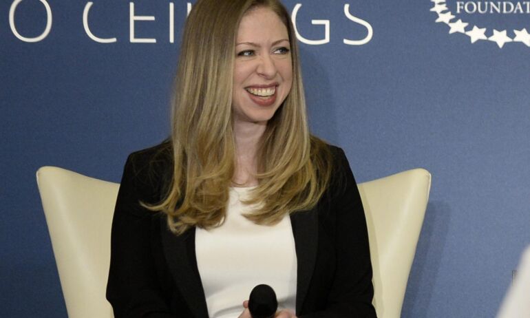 Chelsea Clinton taps daugiavaike mama