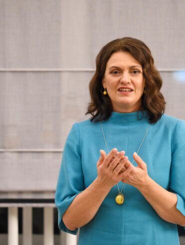 D. Nausėdienė susitiko su lietuvių diasporos jaunimu: kurkime stiprią Lietuvą