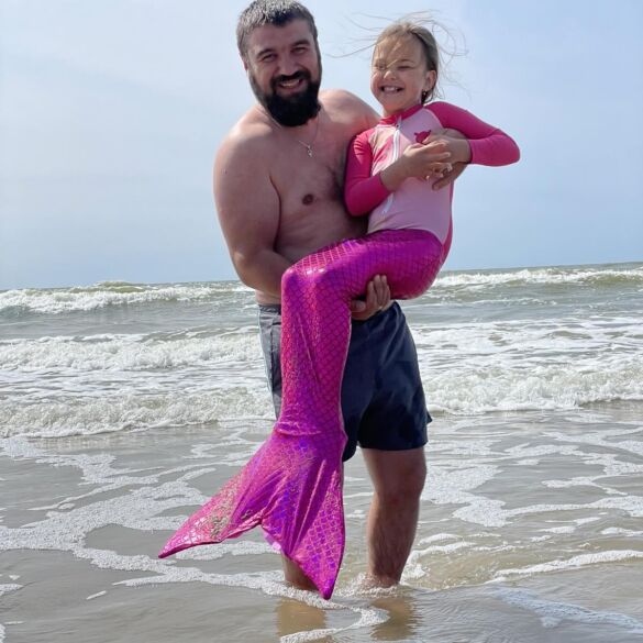 Dėl ligos mažoji ukrainietė Olga vos gali matyti: kovingas jos charakteris neleidžia pasiduoti