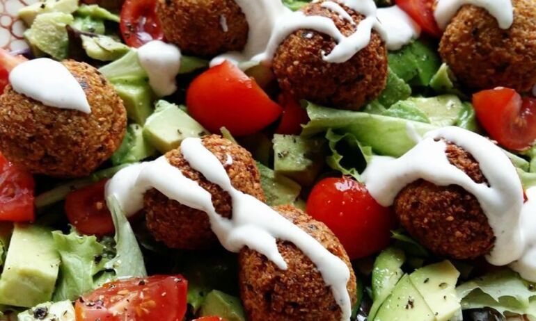 Gardieji falafeliai: gaminame namuose