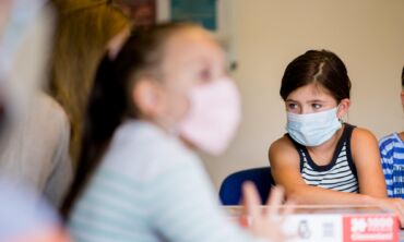 „Gelbėkit vaikus“ dienos centrai visą gruodį džiaugsis šventine parama
