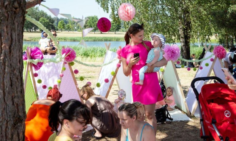 Grandiozinis MAMADIENIS Birštone sukvietė 160 mamų su vaikais