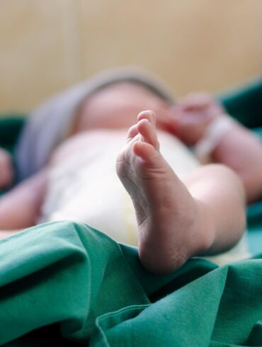 Gydytoja neonatologė V. Aleksandravičienė: „Naujagimių skyriaus specialistų tikslas – besąlygiška pagalbą gyvybei“