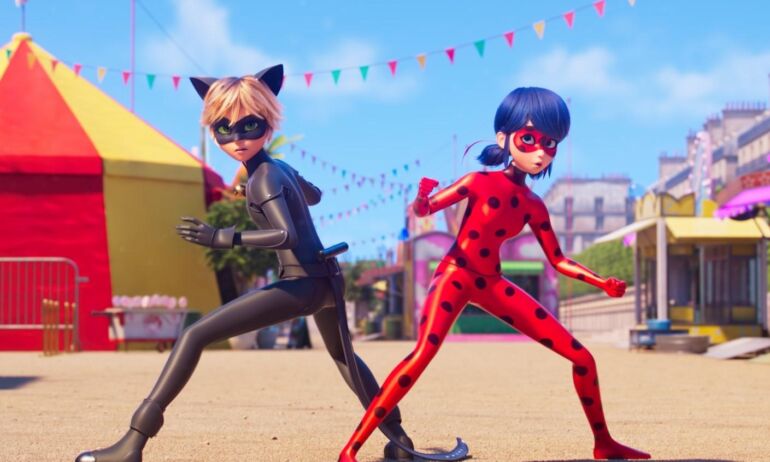 Į kino teatrus atkeliauja nauji superherojai Stebuklingoji boružėlė ir Juodasis katinas skatins mažuosius išmokti veikti kartu