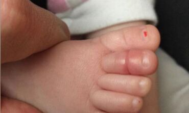 Įsižiūrėkite į nuotrauką: tėtis įspėja apie gresiantį pavojų