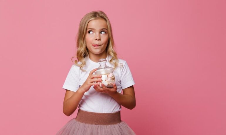 Ispanija nuo kitų metų uždraus vaikams skirtą saldumynų reklamą