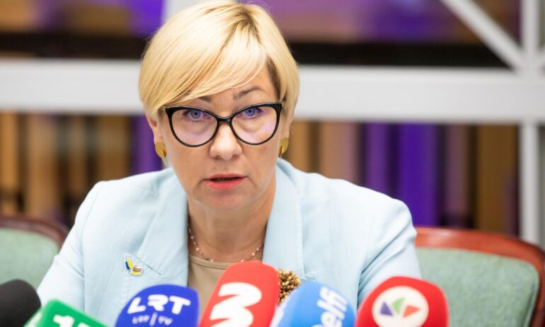 J. Šiugždinienė ramina rusų kalbos mokytojus: suprantame jūsų nerimą