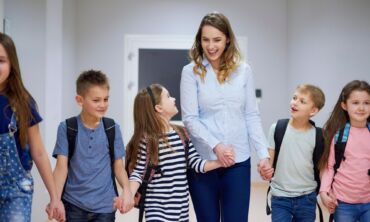 Jauna pedagogė svajoja apie nuosavą verslą – atidaryti darželį kariškių vaikams