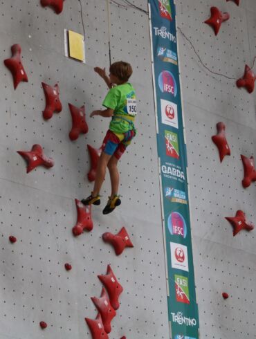 Jaunasis Lietuvos laipiojimo talentas užkariauja tarptautinę varžybų areną