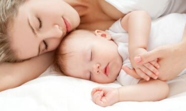 Ką valgyti žindančiai mamytei