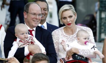 Kaip karališkieji Monako dvynukai švenčia pirmąjį gimtadienį (FOTO)