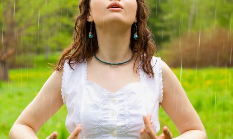 Kaip meditacija gali padėti jauniems tėvams?