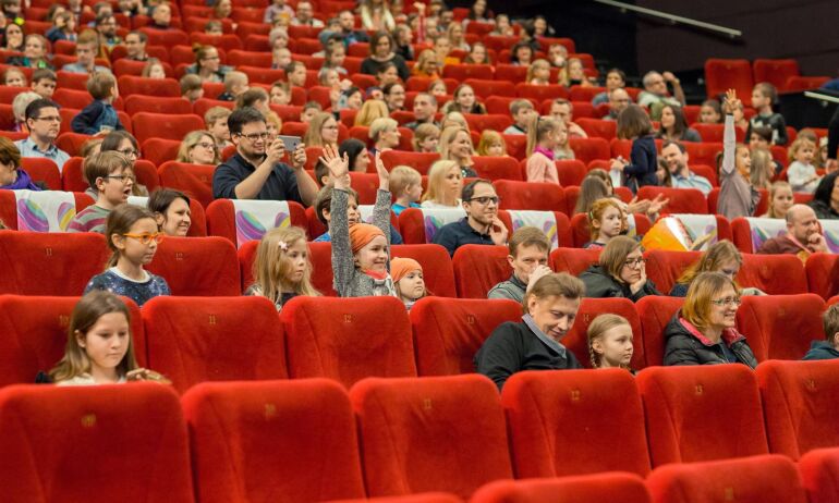 KINO PAVASARIS rekomenduoja: du išskirtiniai filmai šeimoms su vaikais