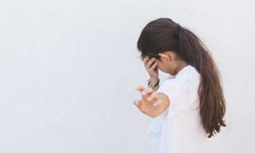 Kodėl paauglius ir vaikus traukia priklausomybę sukeliančios medžiagos?