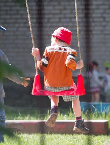 Kokio amžiaus vaikui geriausia pradėti lankyti darželį?