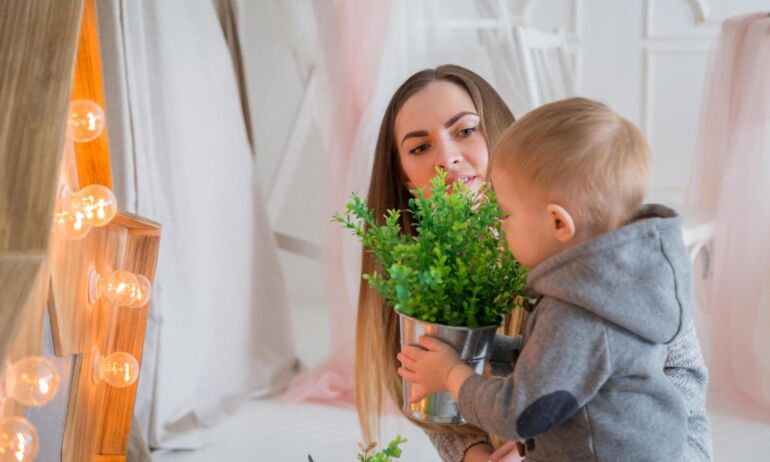 Kokių augalų negalima laikyti vaiko kambaryje