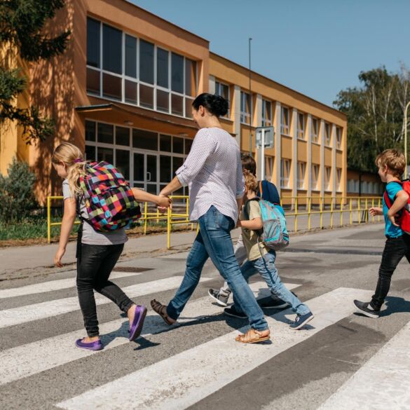 Mažesnė Kauno gimnazija bus prijungta prie 2 km atstumu esančios didesnės