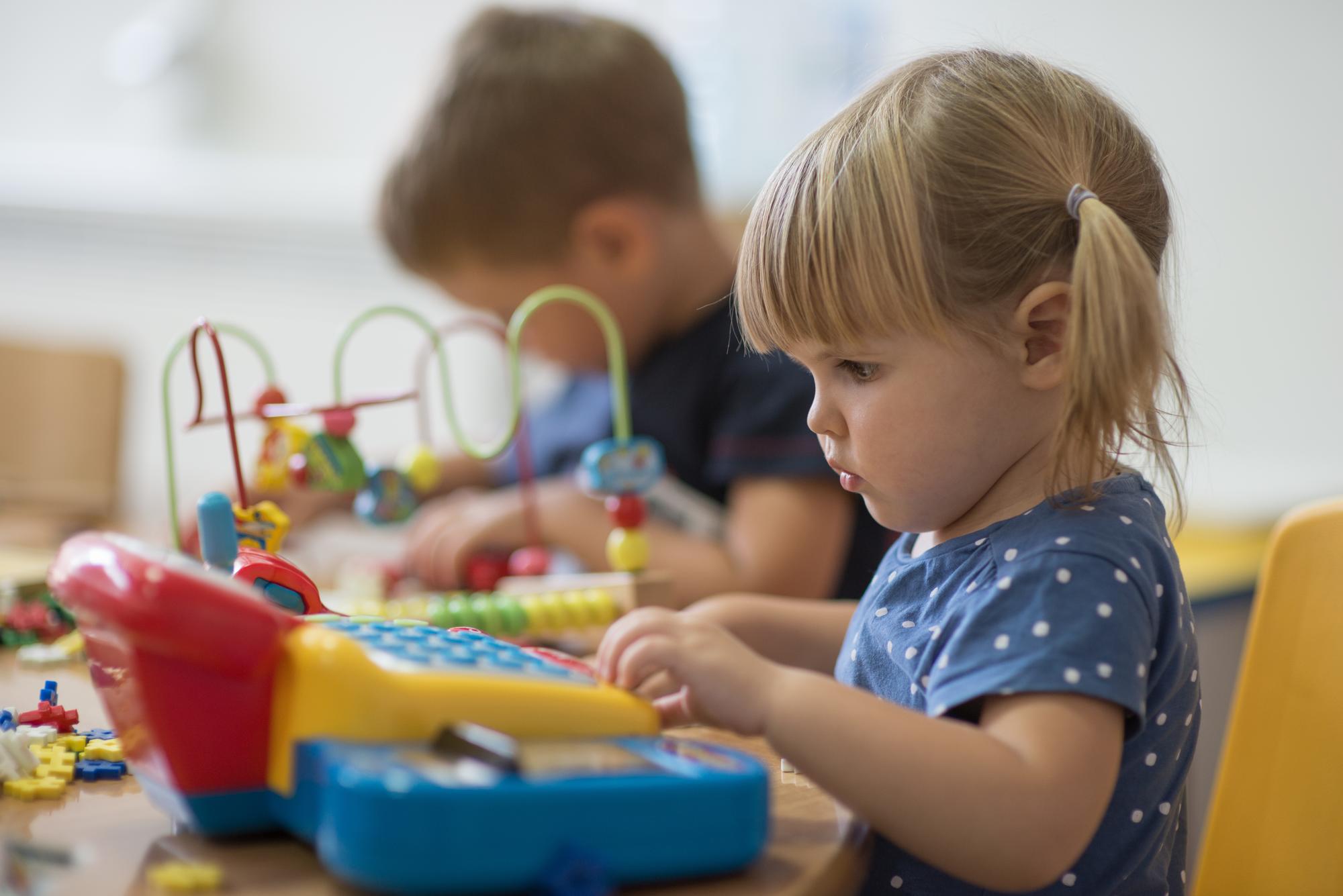 Mišraus amžiaus vaikų grupės darželyje – psichologės komentaras