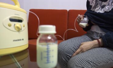 Moteris pritraukė 110 litrų savo pieno ir pasielgė kilniai