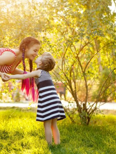 Motinos dienos proga – dovana esamoms ir būsimoms mamoms