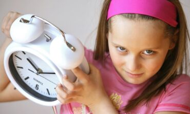 Naktį iš šeštadienio į sekmadienį laikrodžiai persukami valanda į priekį