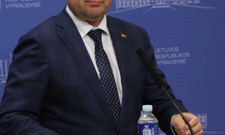 Nauja idėja dėl vaikų apsaugos: siūloma „apginkluoti“ dujiniais balionėliais 