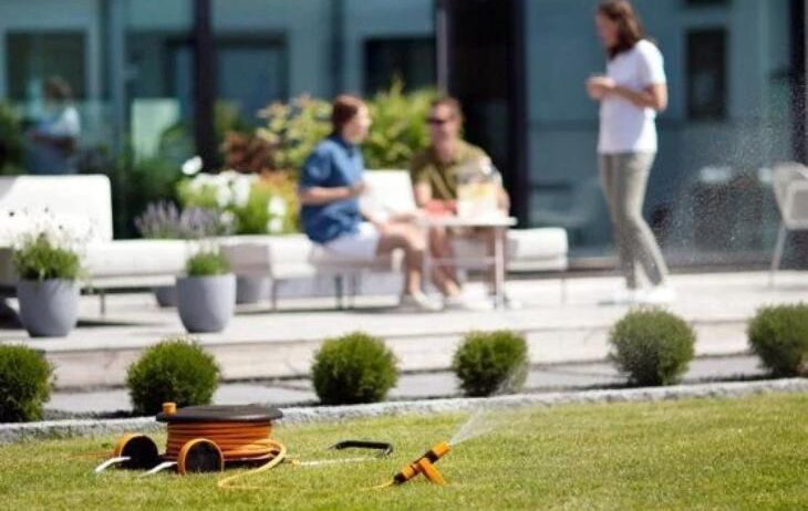 Novatoriškos laistymo sistemos: sprendimai nedideliems kiemams bei balkonams