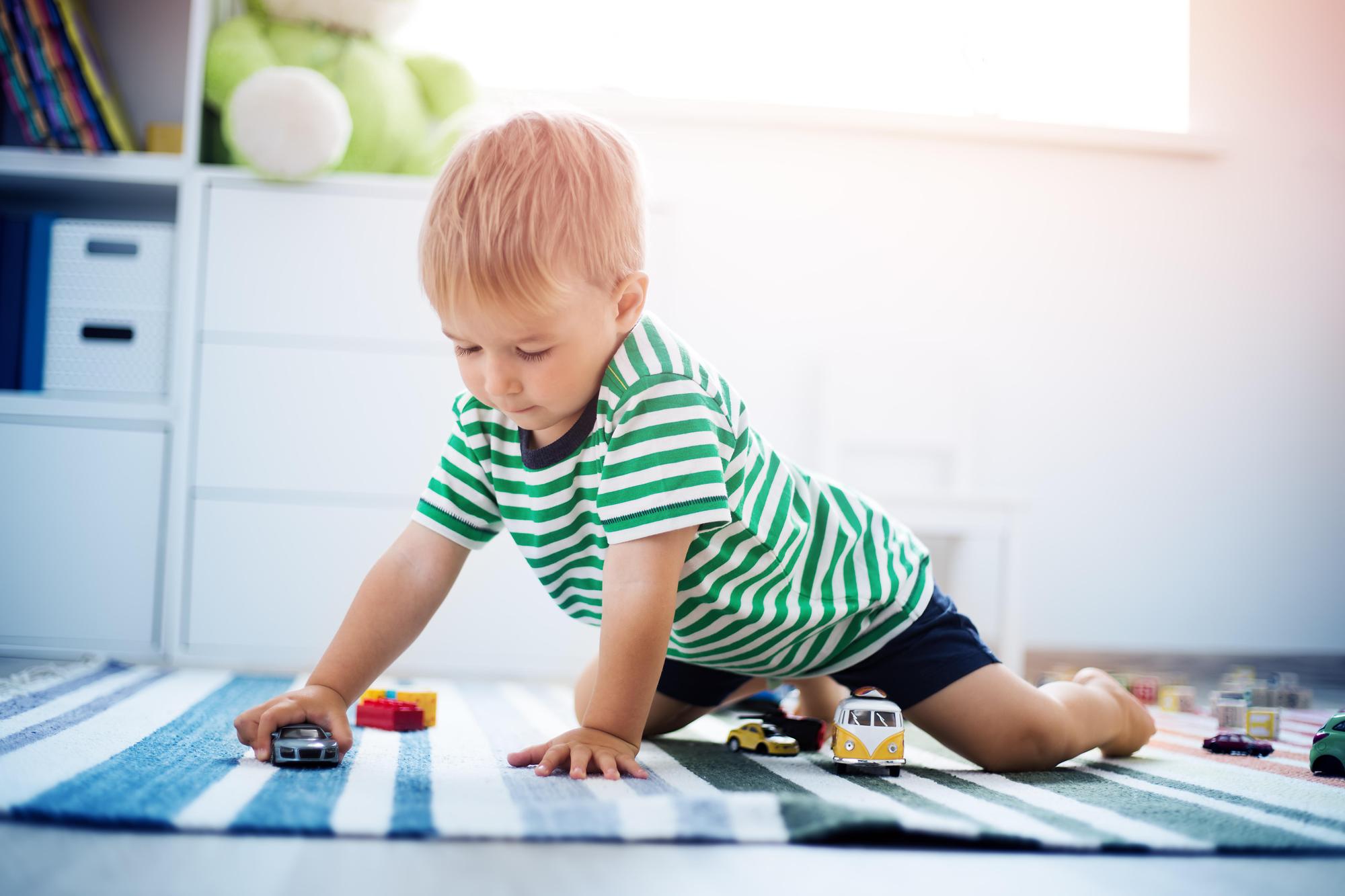 Nuo kokio amžiaus ir kaip mokyti vaiką susitvarkyti