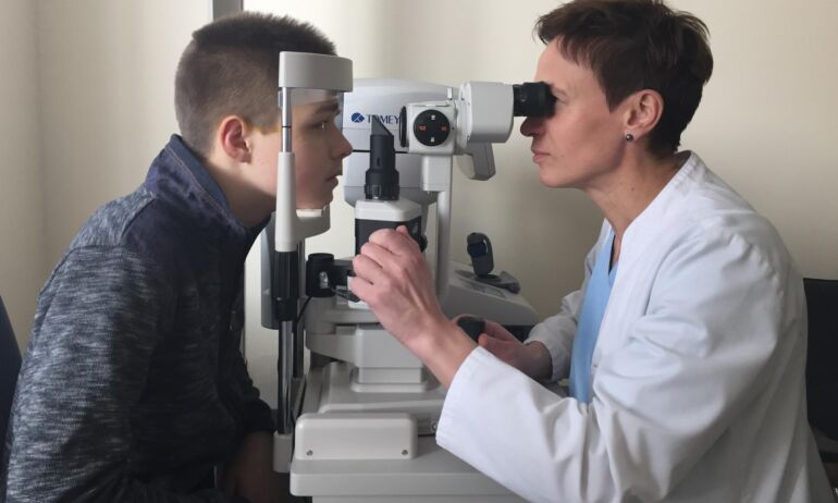 Nuo transplantacijos berniuką išgelbėjo ragenos sustiprinimo operacija