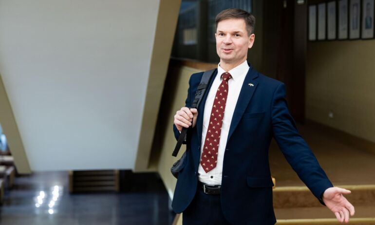 P. Saudargas: streikuojančių mokytojų reikalavimas kitais metais didinti atlyginimus 30 proc. nėra realistiškas