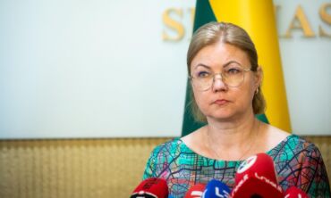 Parlamentarės siūlo ir vieną vaiką auginantiems kariams numatyti papildomą poilsio dieną