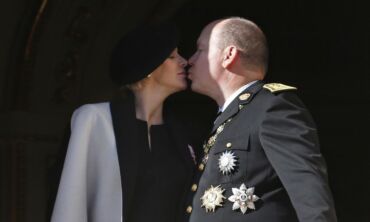 Pirmoji Monako karališkųjų dvynukų fotosesija