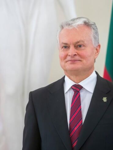 Prezidentas: patriotinis ugdymas turi tapti privaloma švietimo dalimi