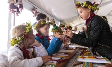 Prie Valdovų rūmų įsikūręs Vaikų amatų miestelis laukia mažųjų smalsuolių