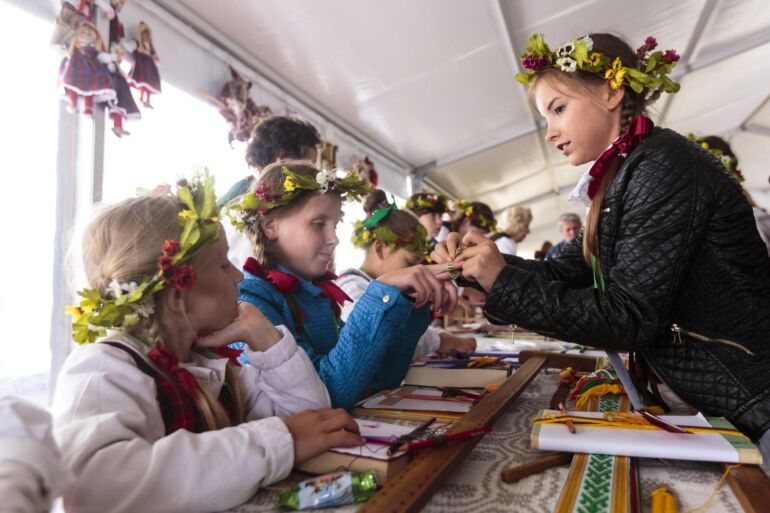 Prie Valdovų rūmų įsikūręs Vaikų amatų miestelis laukia mažųjų smalsuolių