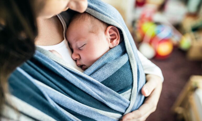 Psichologė – apie moters tapimą mama: tarp vienatvės ir visuomenės spaudimo