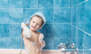Psichologė – apie vaikus ir nuogumą: ko turi nepamiršti tėvai