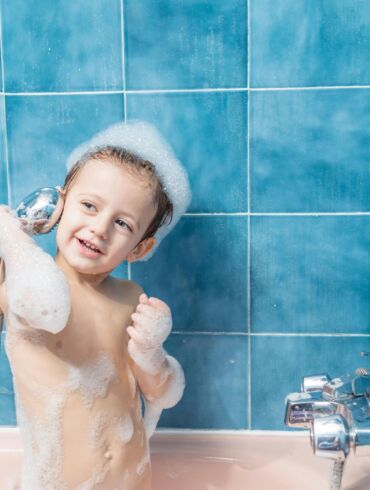 Psichologė – apie vaikus ir nuogumą: ko turi nepamiršti tėvai