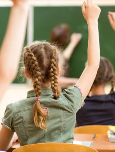 Reikalavimas taikyti galimybių pasą paaugliams iki šešiolikos metų bus atidėtas