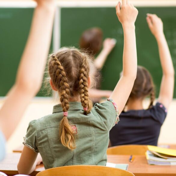 Reikalavimas taikyti galimybių pasą paaugliams iki šešiolikos metų bus atidėtas