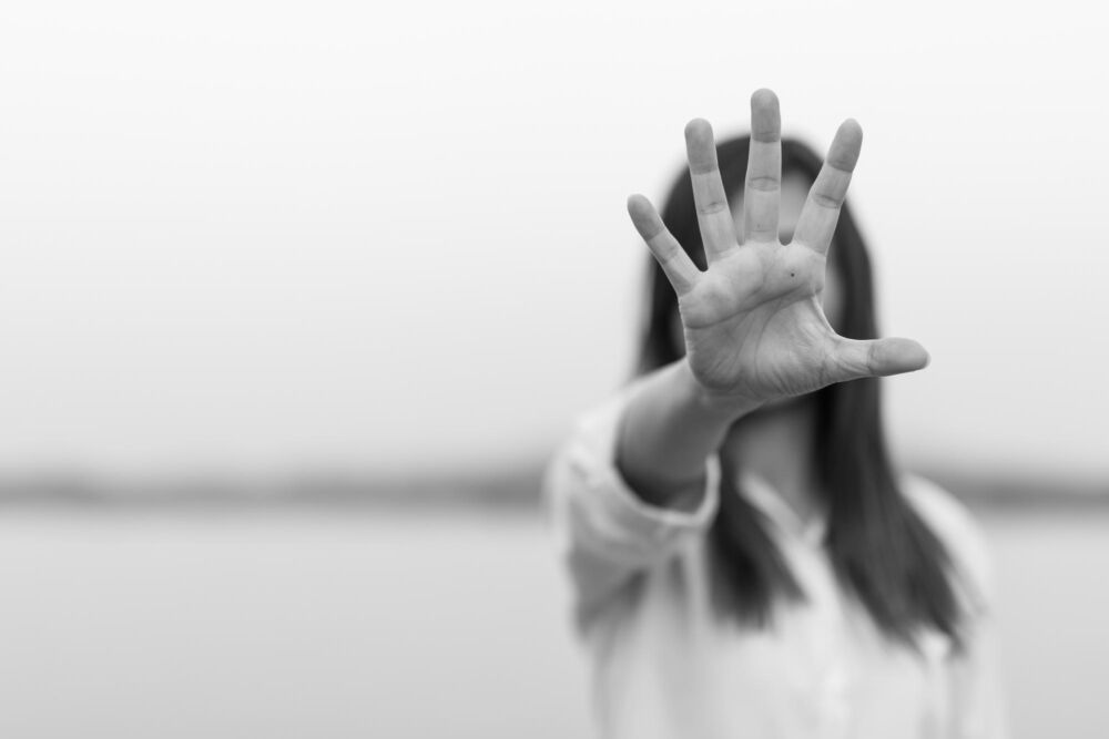 Siūloma daugiau mokėti advokatams už teisinę pagalbą seksualinę prievartą patyrusiems vaikams