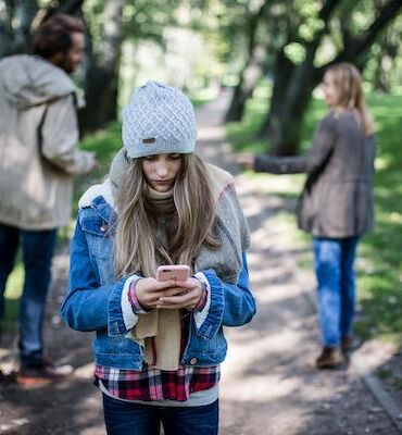 Socialinė kampanija „Rūpestingi tėvai“ skatina būti atidžiais ir dėmesingais savo vaikams