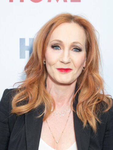 Spalį pasirodys nauja J. K. Rowling knyga vaikams