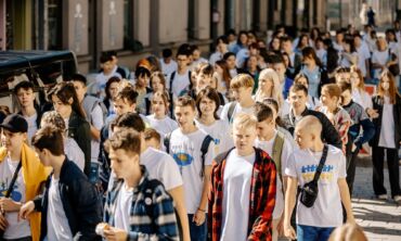 Studentai vienijasi padėti Ukrainos vaikams: belsis į Vilniaus ir Kauno gyventojų duris