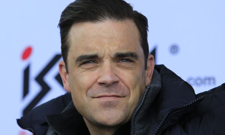 Tėčiu vėl tapęs Robbie Williamsas filmavo gimdančią žmoną ir viską paviešino VIDEO